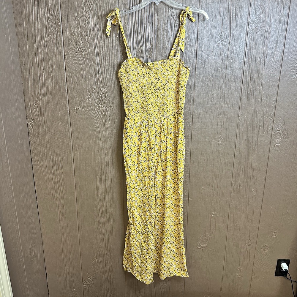 NWT Hollister Tie Shoulder Jumpsuit Sleeveless Floral Yellow Sz M Pockets Spring